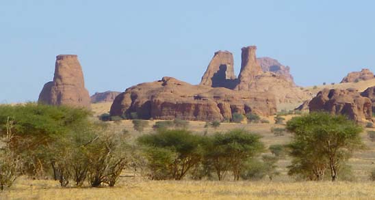 Das Ennedi&ndash;Massiv beeindruckt durch die Vielseitigkeit seiner Landschaft, Tschad